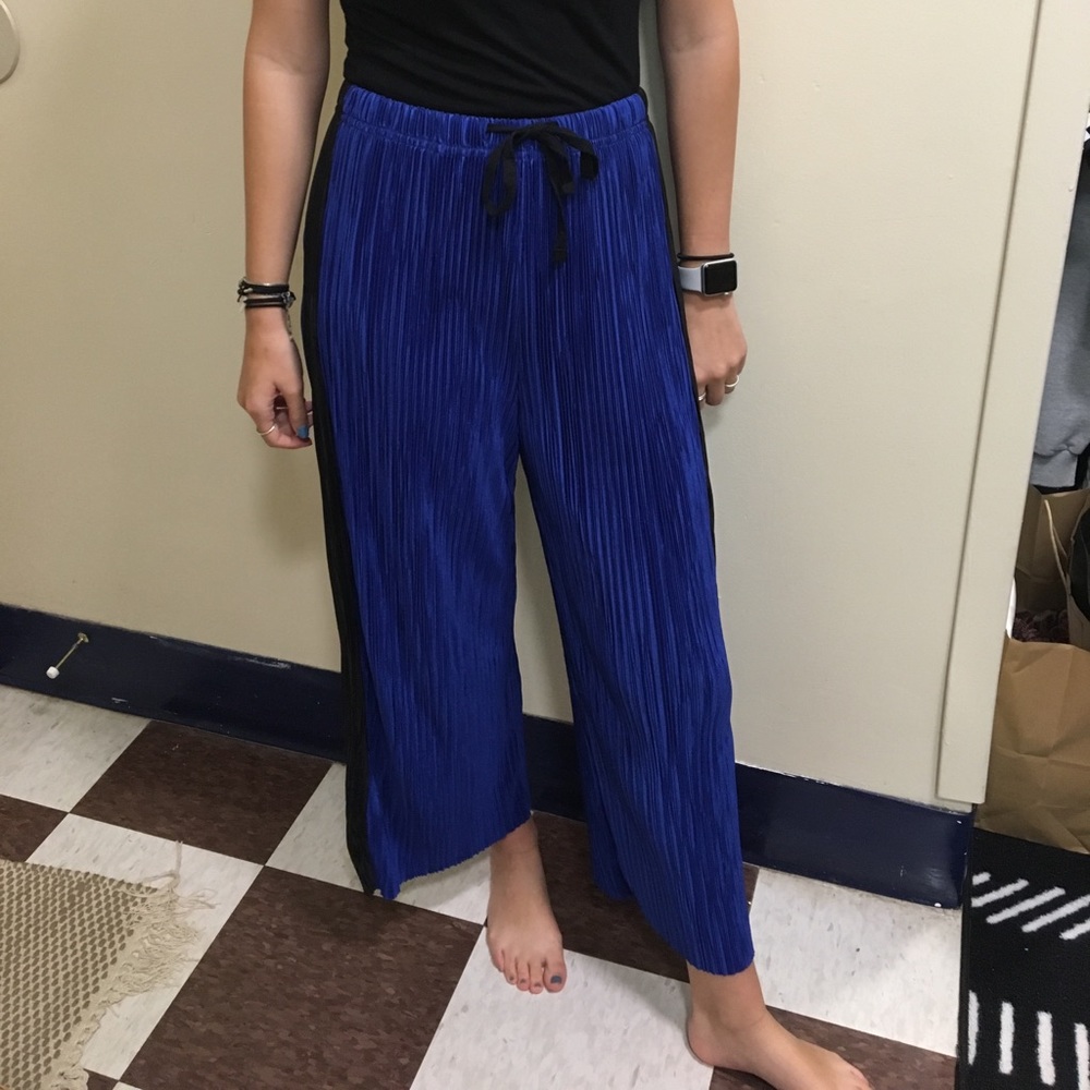 Fun cropped pants